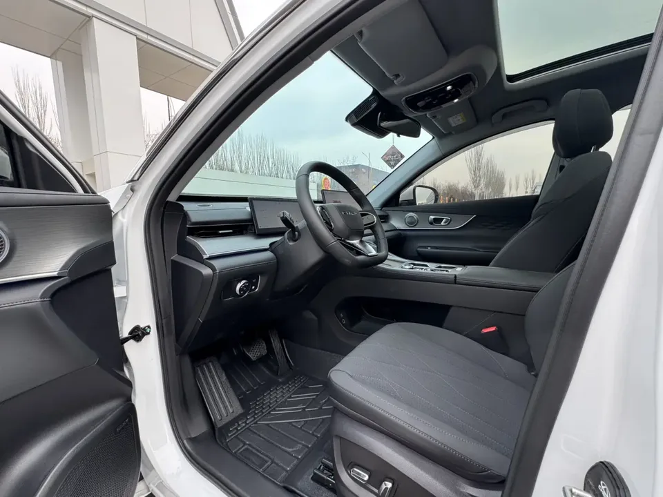 Chery Tiggo 8 PLUS C-DM Tiggo 8 PLUS C-DM 2025 1.5T Luxury Edition 2025 — миниатюра 5