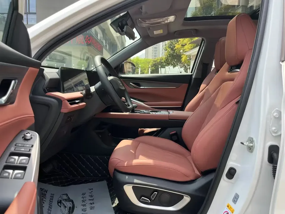 Changan CS75PLUS third generation champion version 1.5T automatic intelligent driving dynamic navigation model 2024 — миниатюра 5