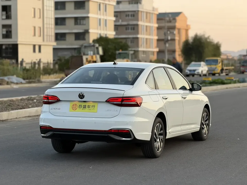 Volkswagen Lavida Lavida 2024 300TSI DSG Starry Sky Leading Edition 2024 — миниатюра 3