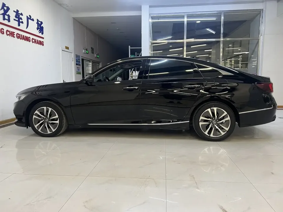 Honda Accord Accord 2022 2022 Accord Hybrid 2.0L Phantom Night Smart Edition 2022 — thumbnail 3