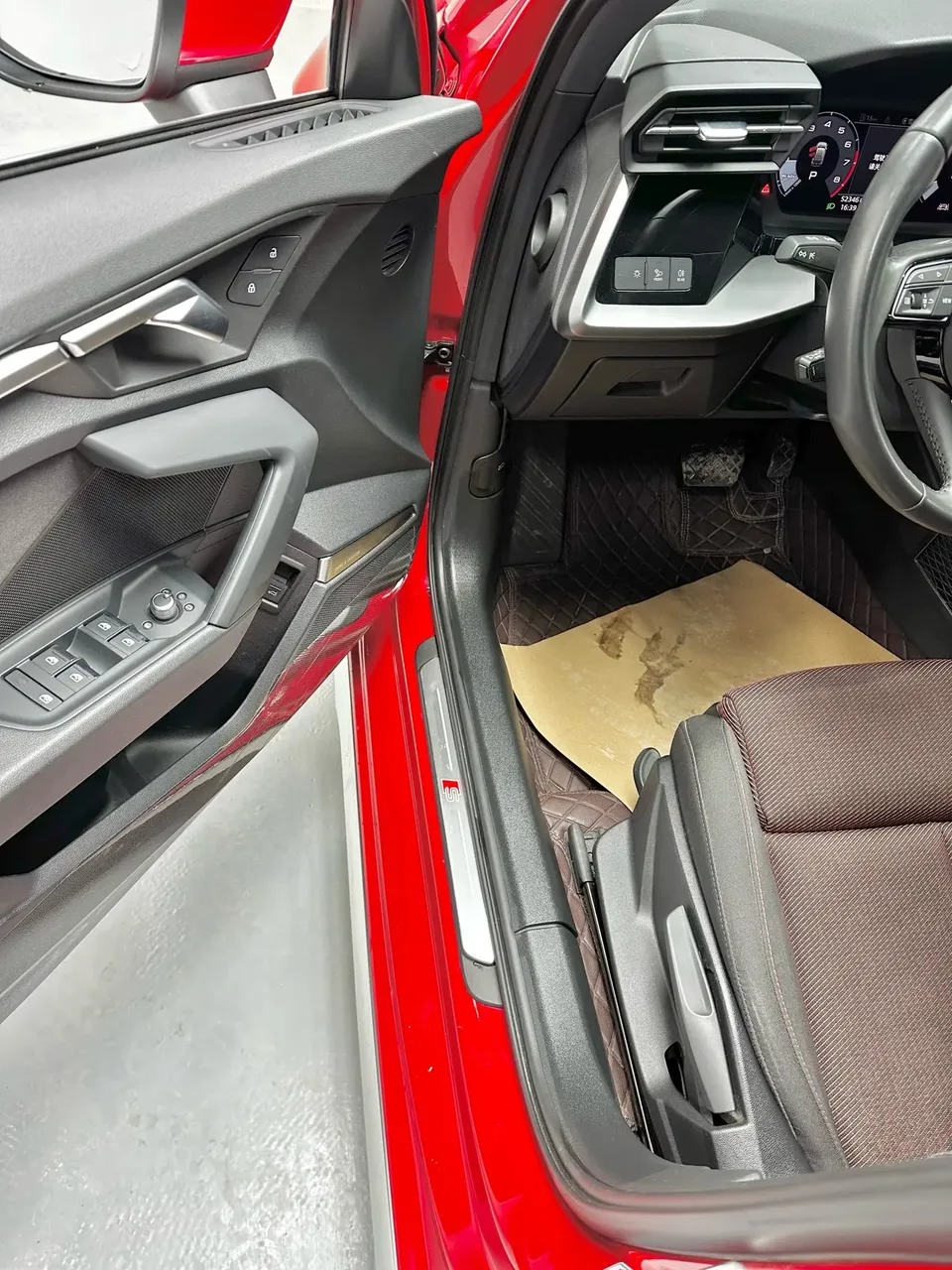 Audi A3 Sportback 35 TFSI Aggressive Sports Edition 2022 — миниатюра 2