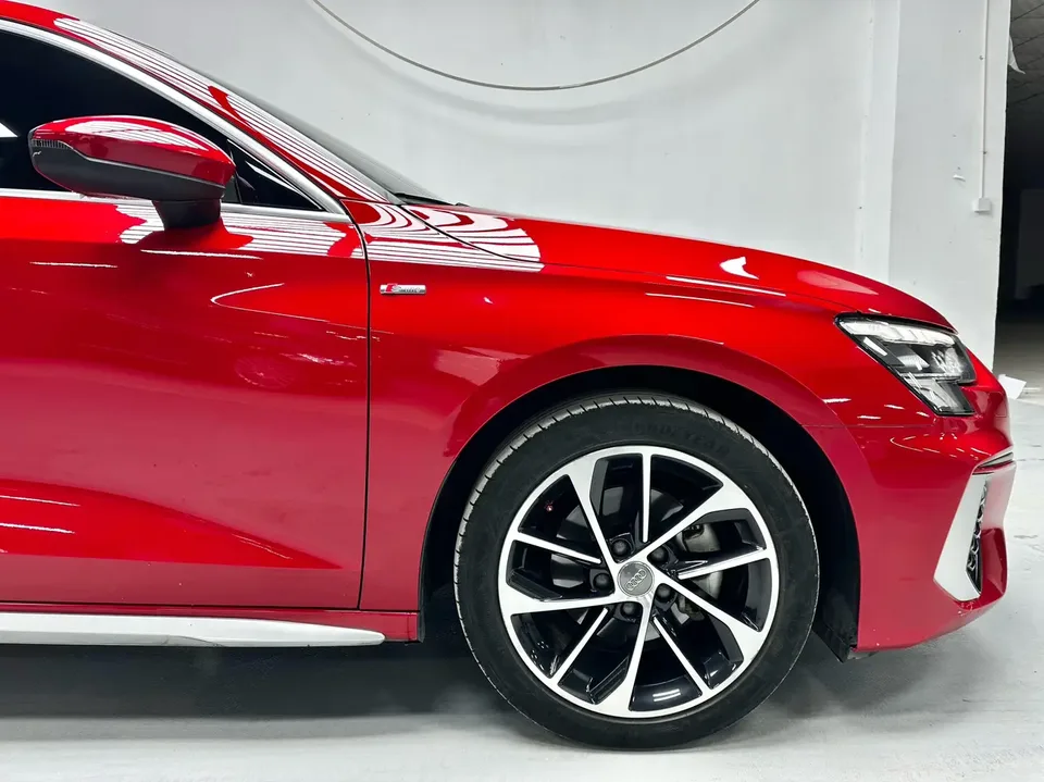 Audi A3 Sportback 35 TFSI Aggressive Sports Edition 2022 — миниатюра 3