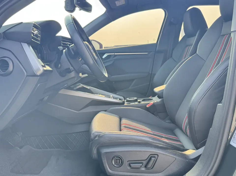 Audi A3 Sportback 35 TFSI stylish and sporty 2022 — миниатюра 3