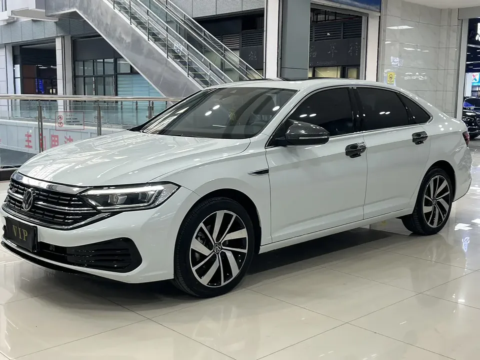Volkswagen Sagitar 2024