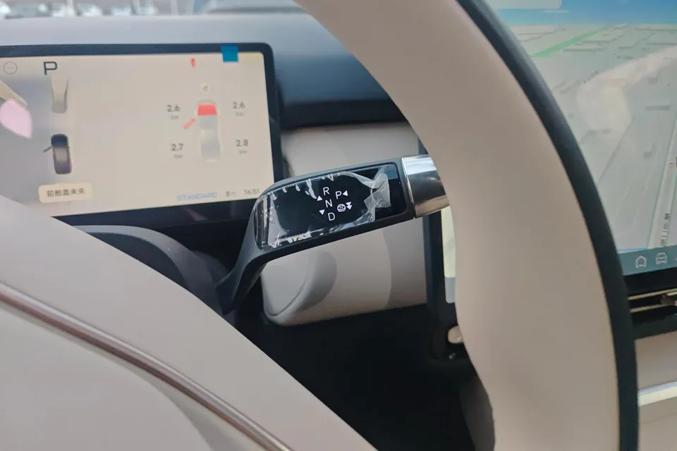 XPeng P7+ long-range Max 2025 — миниатюра 4