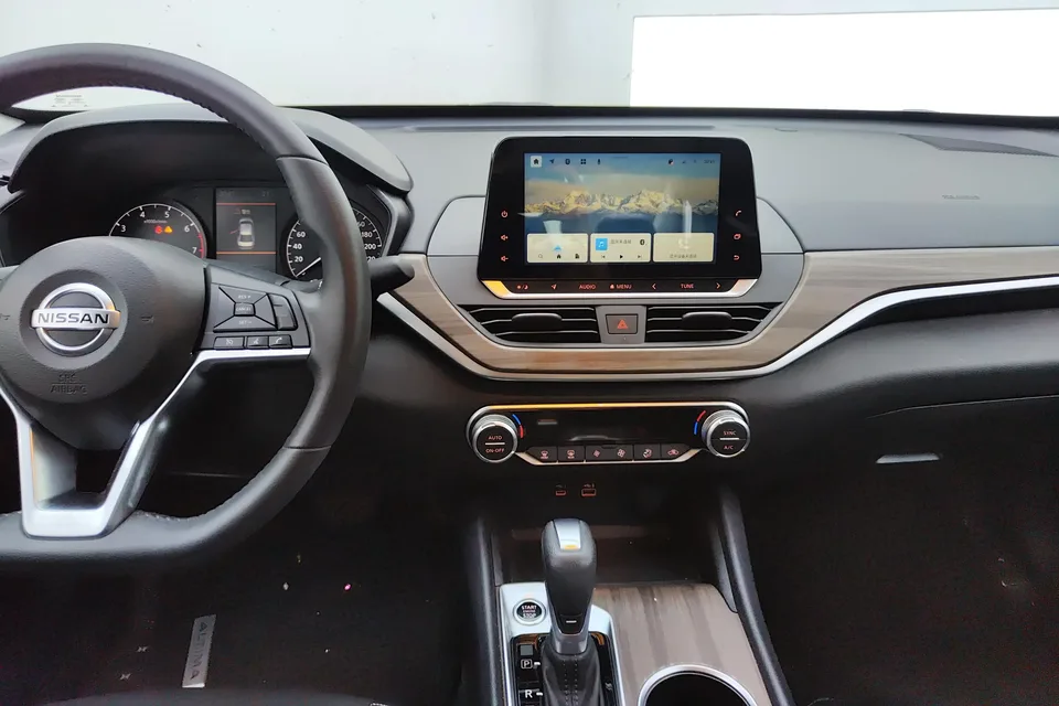 Nissan Altima Sound of nature 2021 2.0L XL Comfort Edition 2022 — thumbnail 3