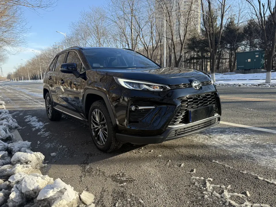 Toyota Willanda 2.0L two-wheel drive luxury PLUS version 2024 — миниатюра 3