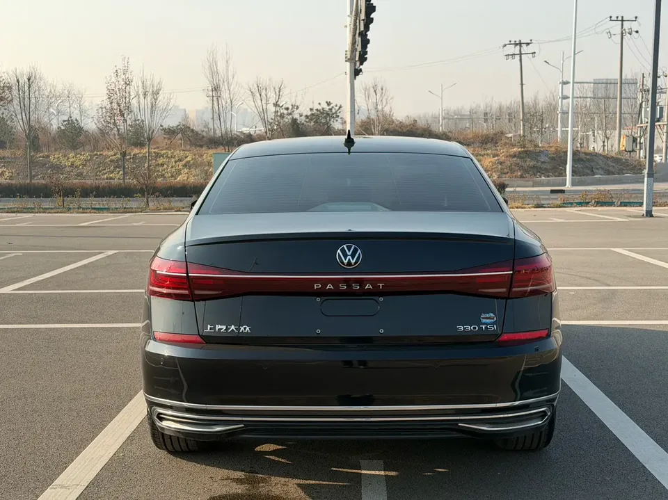 Volkswagen Passat Passat 2023 330TSI Star Elite Edition 2023 — миниатюра 2