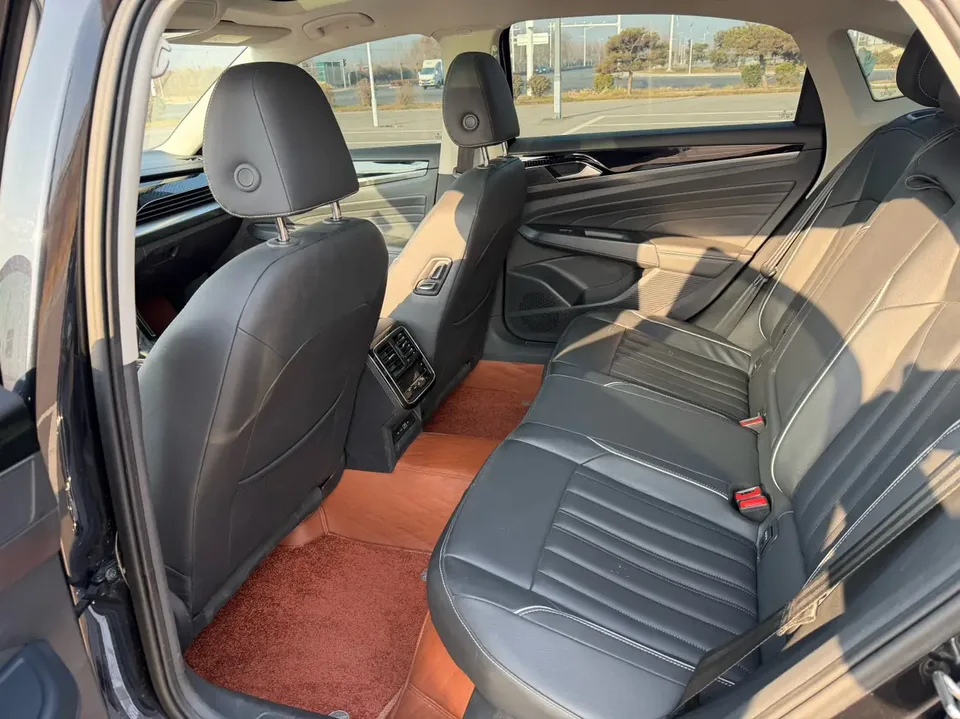 Volkswagen Passat Passat 2023 330TSI Star Elite Edition 2023 — миниатюра 3
