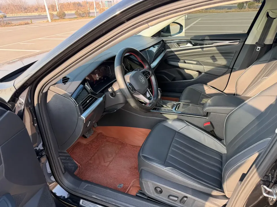 Volkswagen Passat Passat 2023 330TSI Star Elite Edition 2023 — миниатюра 5
