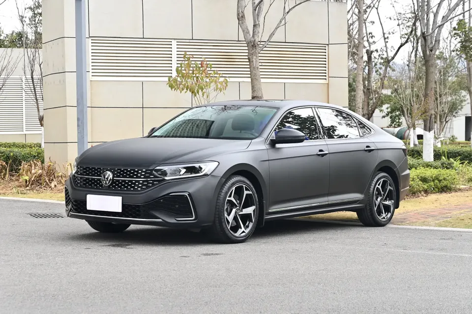 Volkswagen Passat 2024