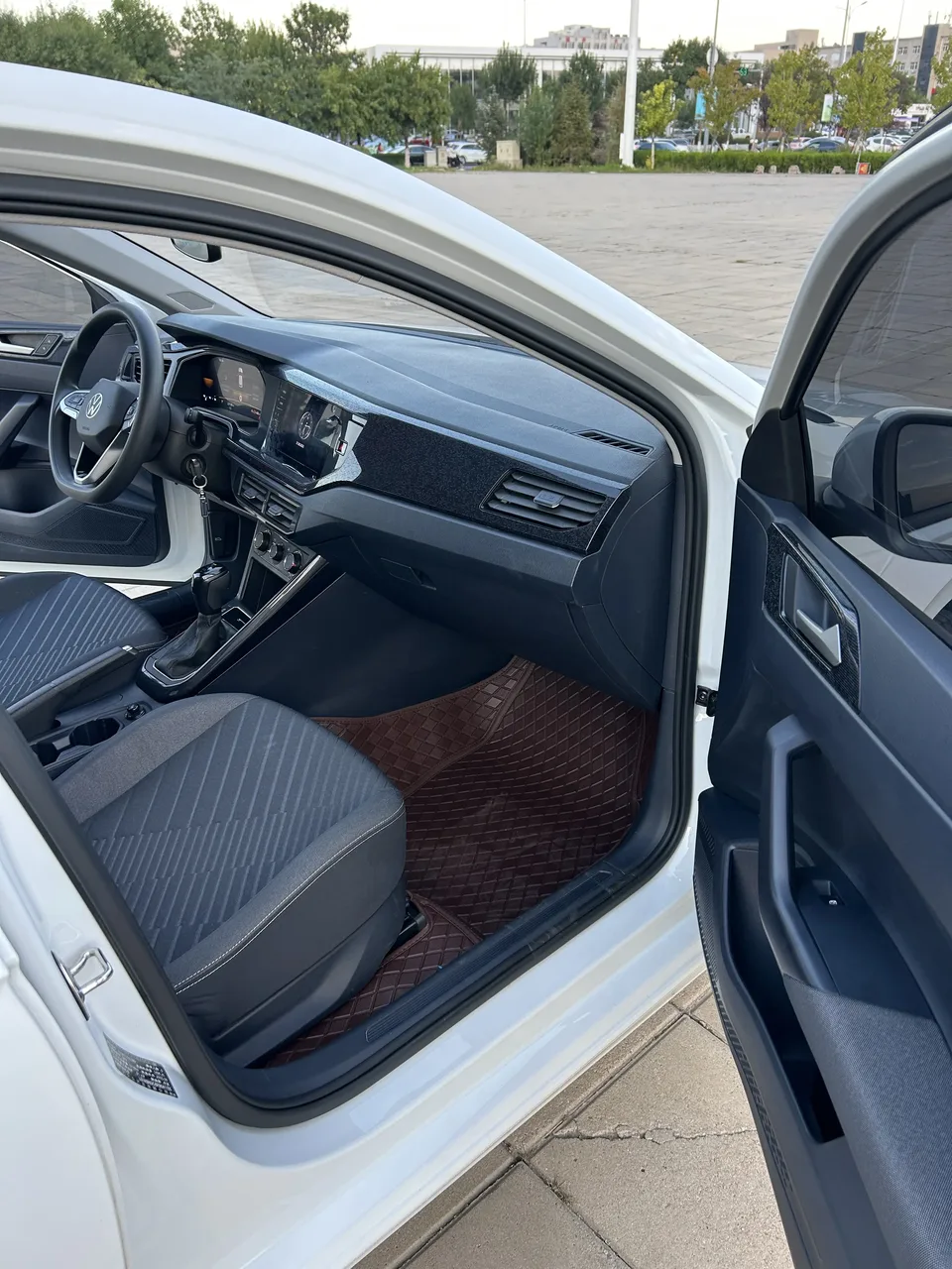 Volkswagen Lavida Lavida 2023 Lavida 2023 New 1.5L Automatic Outstanding New Desire Edition 2023 — thumbnail 4