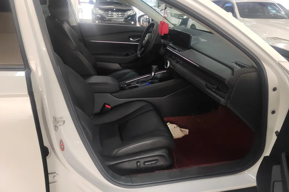 Honda Accord Rui T 260TURBO Deluxe Edition 2024 — миниатюра 5