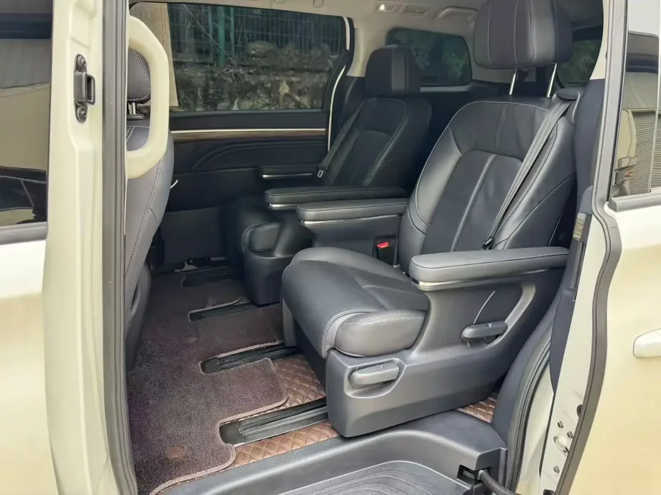 GAC Trumpchi M8 Trumpchi M8 2023 Lingxiu Series 390T Exclusive Edition 2023 — миниатюра 5