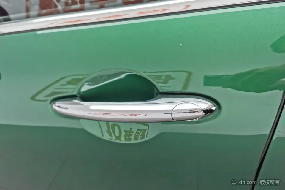 MINI Clubman MINI CLUBMAN 2023 1.5T COOPER Classic 2023 — миниатюра 2