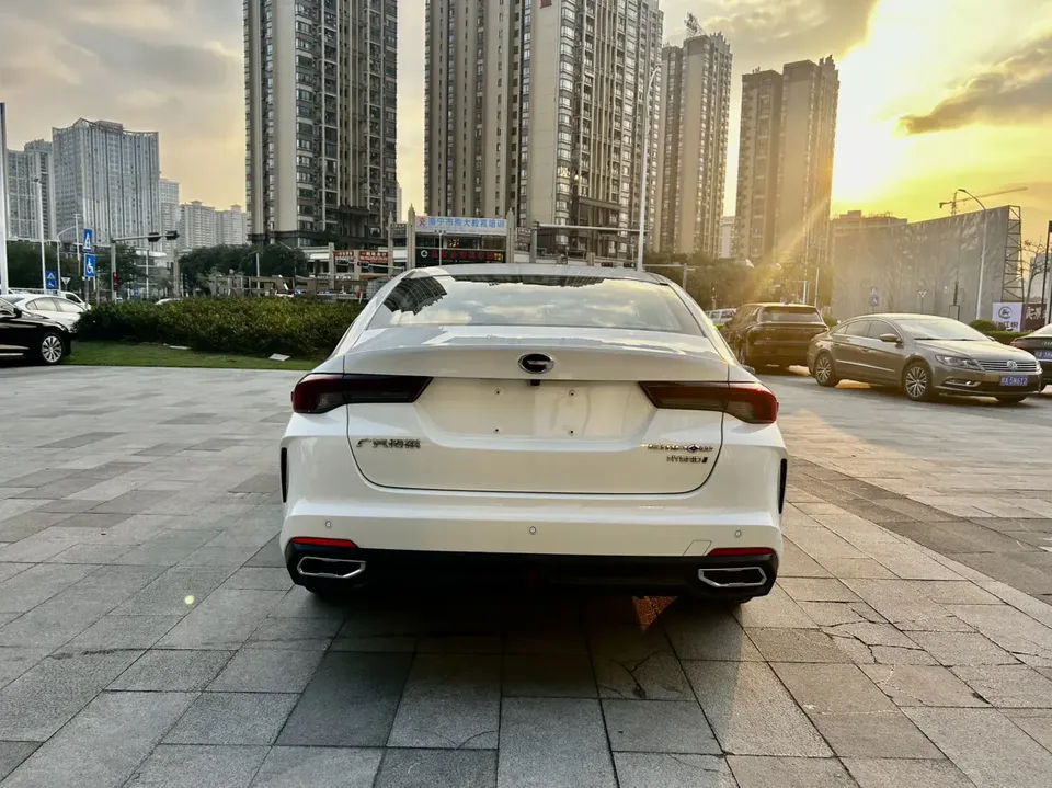 GAC Trumpchi Shadow Leopard Shadow Leopard 2023 2.0L DHT High Energy Hybrid Edition 2025 — миниатюра 2