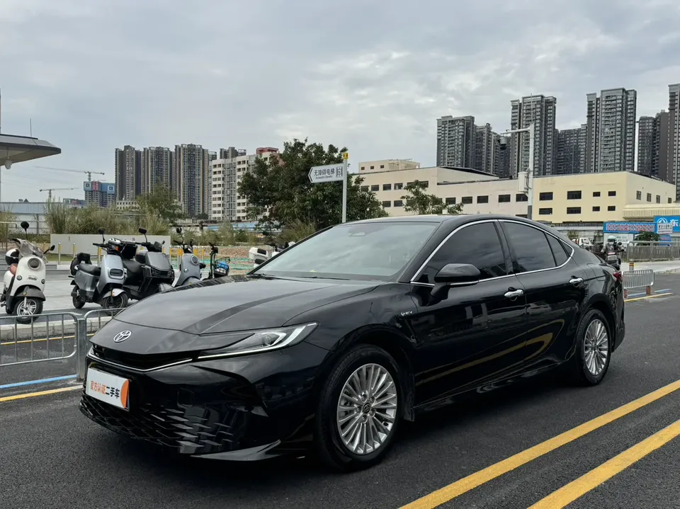 Toyota Camry 2024