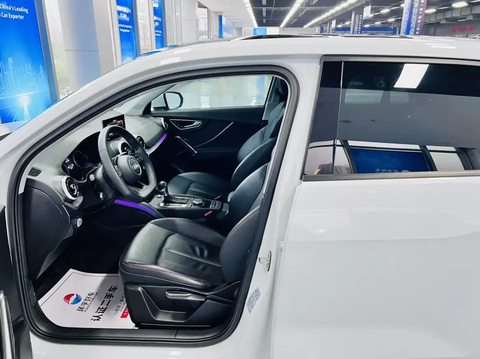 Audi Q2L Audi Q2L 2022 35 TFSI aggressive and dynamic model 2022 — миниатюра 5