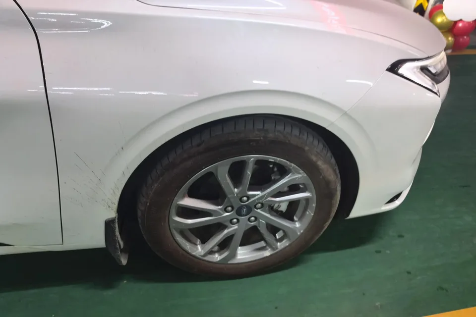 Ford Mondeo Mondeo EcoBoost 245 Luxury 2024 — миниатюра 5