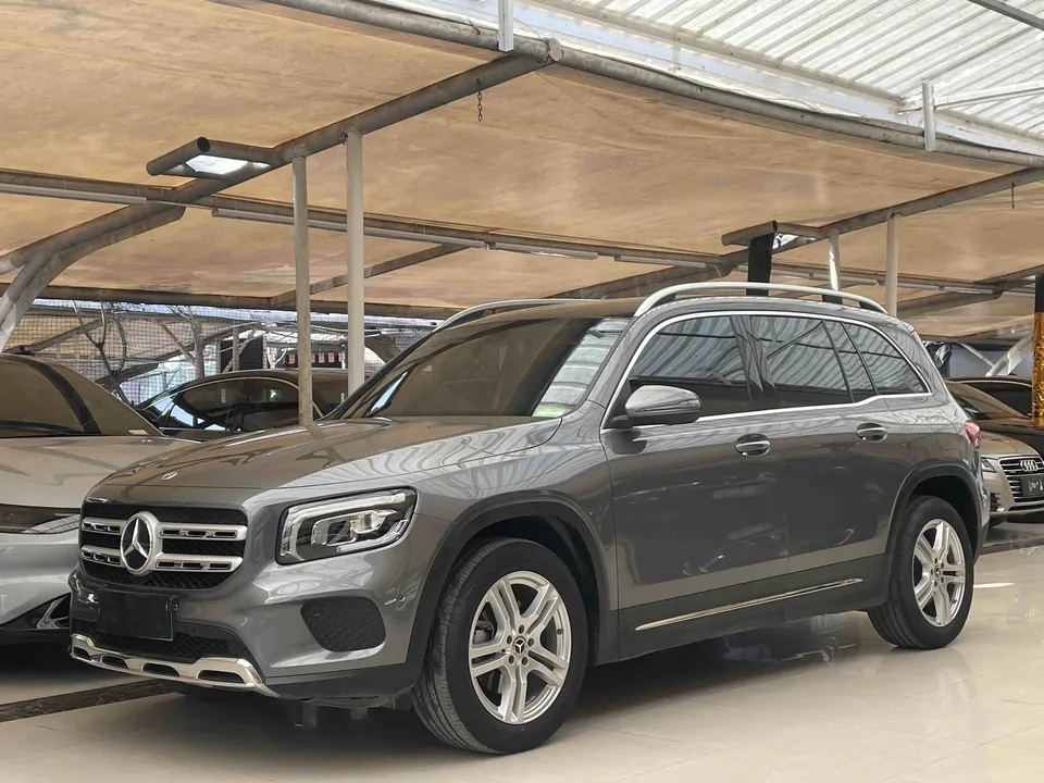 Mercedes-Benz GLB-Class GLB 2023 facelift GLB 200 Fashion Edition 2023 — photo 1, buy with delivery to Moscow