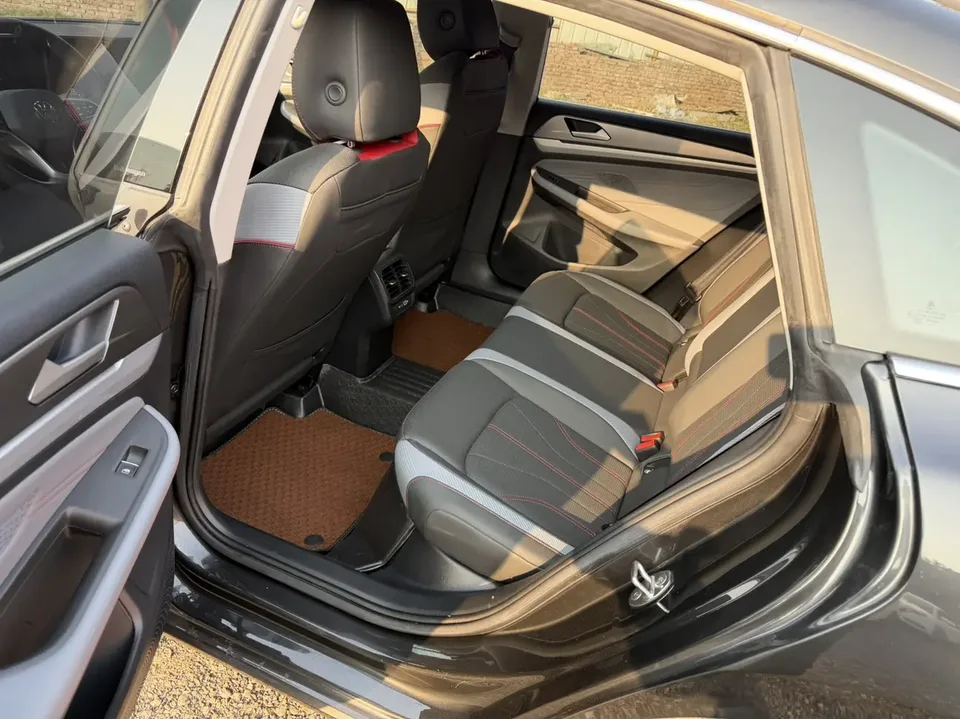 Volkswagen Lamando Lingdu Lingdu L 280TSI DSG Cool Edition 2022 — миниатюра 4