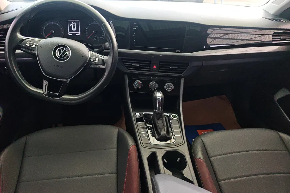 Volkswagen Bora Bora 2021 1.5L Automatic Elite Intelligent Edition 2022 — миниатюра 5