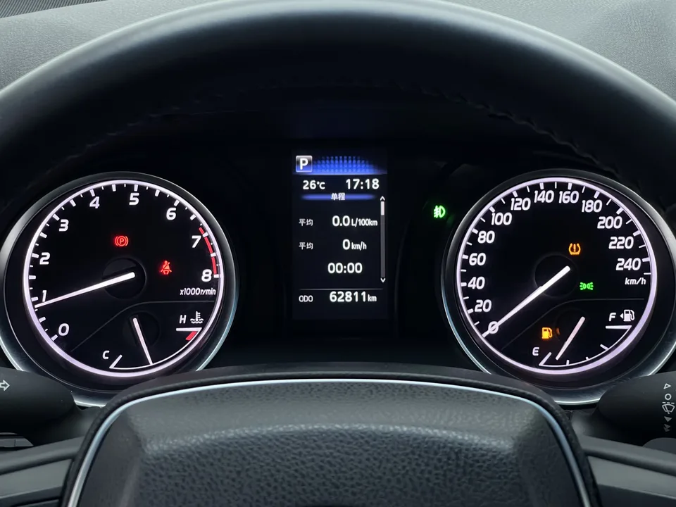 Toyota Camry 2.0GVP Leading Edition 2023 — миниатюра 4