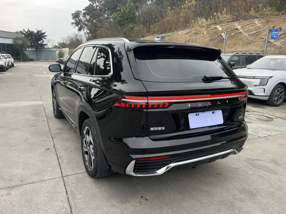 Geely Monjaro 2.0TD DCT EVO 2WD Changfeng Edition 2025 — миниатюра 2