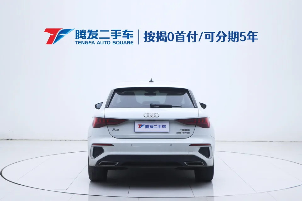 Audi A3 Sportback 35 TFSI stylish and sporty 2022 — миниатюра 4