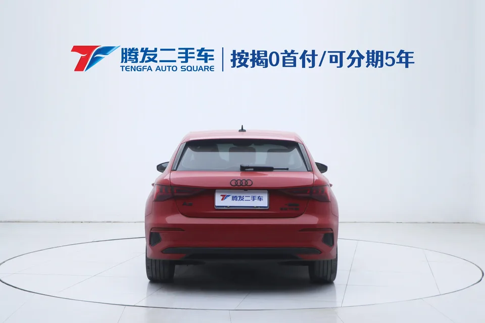 Audi A3 Sportback 35 TFSI Enterprising and Elegant Model 2022 — миниатюра 4