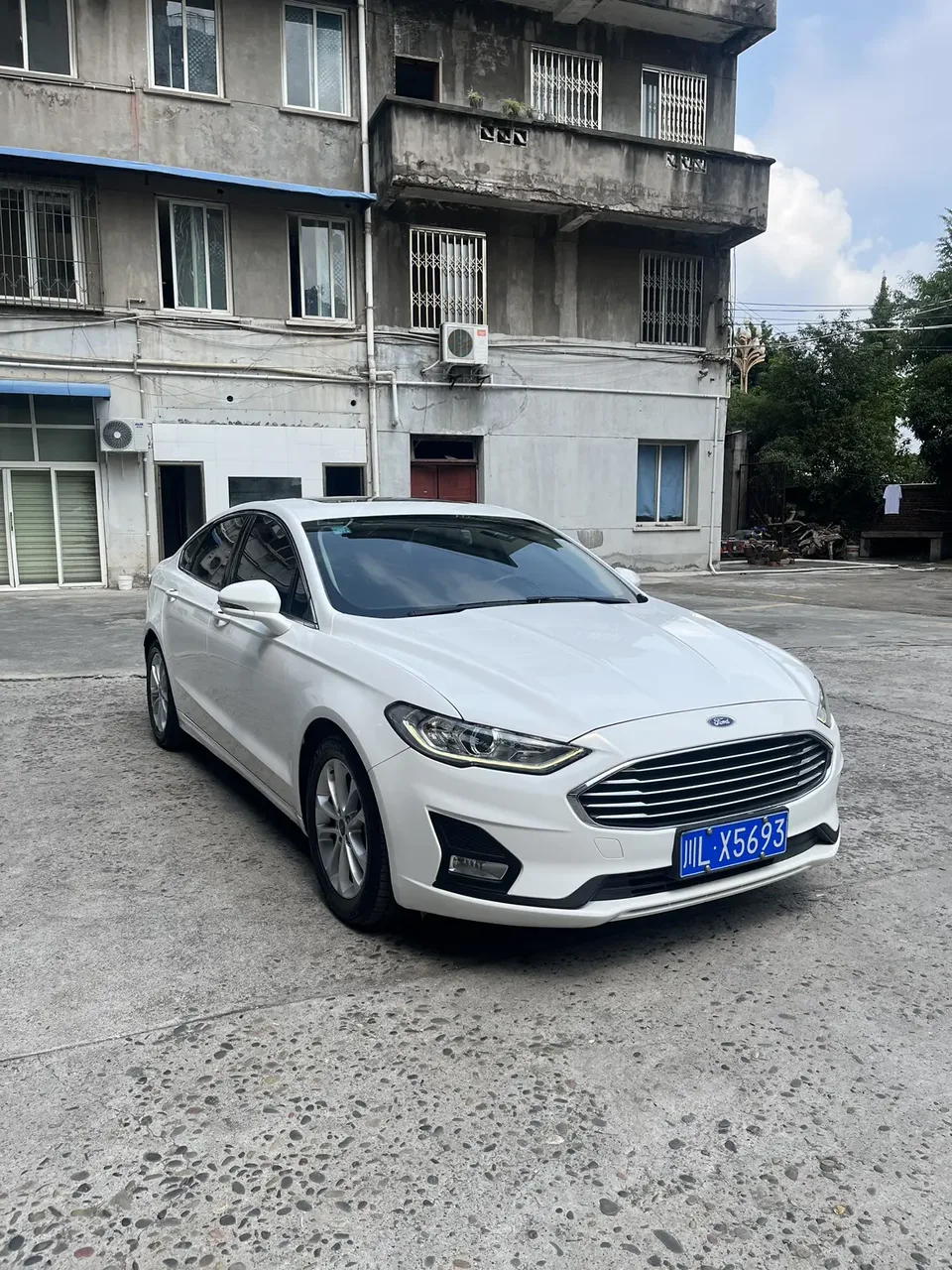 Ford Mondeo Mondeo EcoBoost 180 Fashion Edition 2022 — миниатюра 3