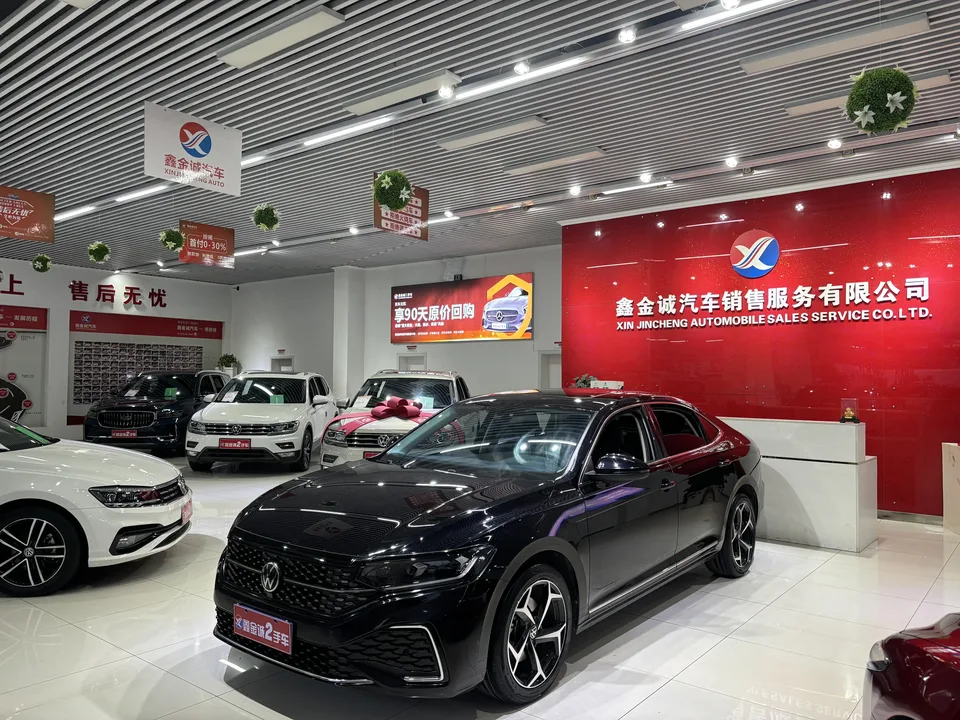 Volkswagen Passat 2023