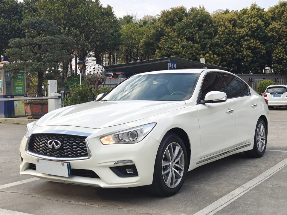 Infiniti Q50L 2023