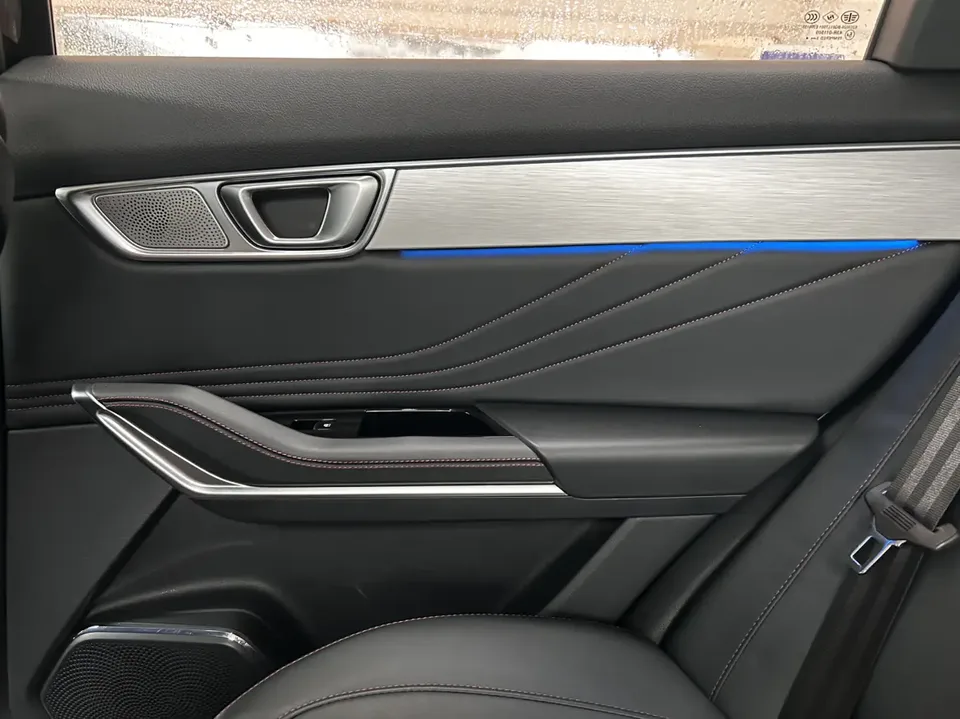 FAW Bestune T99 Bestune T99 2023 20TD 6AT Premium Edition 2024 — миниатюра 5