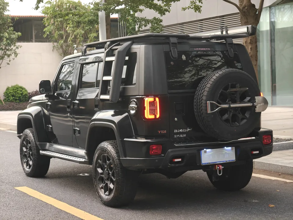 BAIC Beijing Off-road BJ40 Beijing Off-road BJ40 2023 2.0D Automatic 4WD Blade Hero Edition Knight Edition 2022 — миниатюра 2