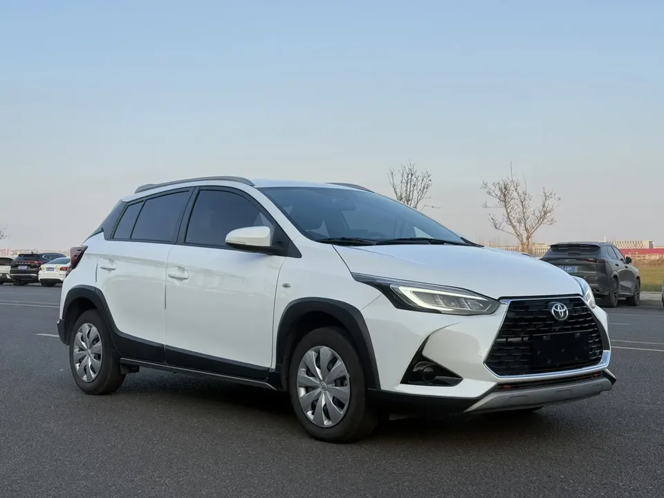 Toyota Yaris L YARiS L Zhixuan 2022 Zhixuan X 1.5L CVT leading PLUS version 2023 — миниатюра 3