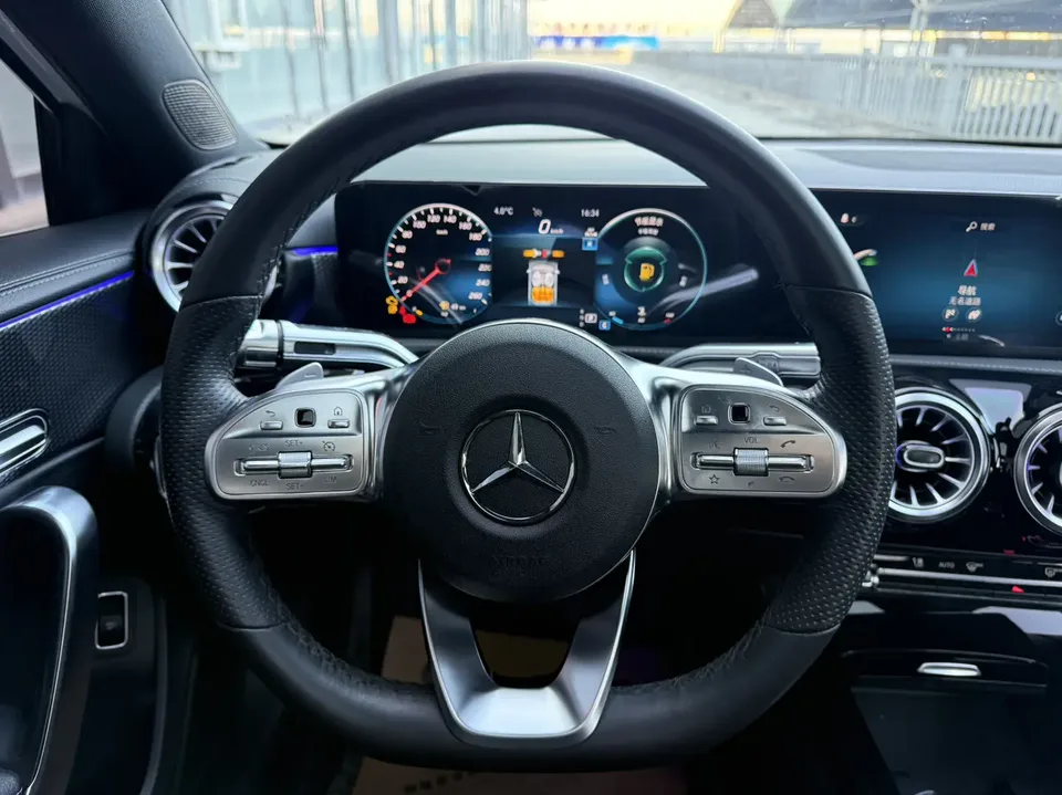 Mercedes-Benz Mercedes Benz A Class Mercedes-Benz A-Class 2023 A 200 L Sports Sedan Fashion Edition 2023 — миниатюра 4