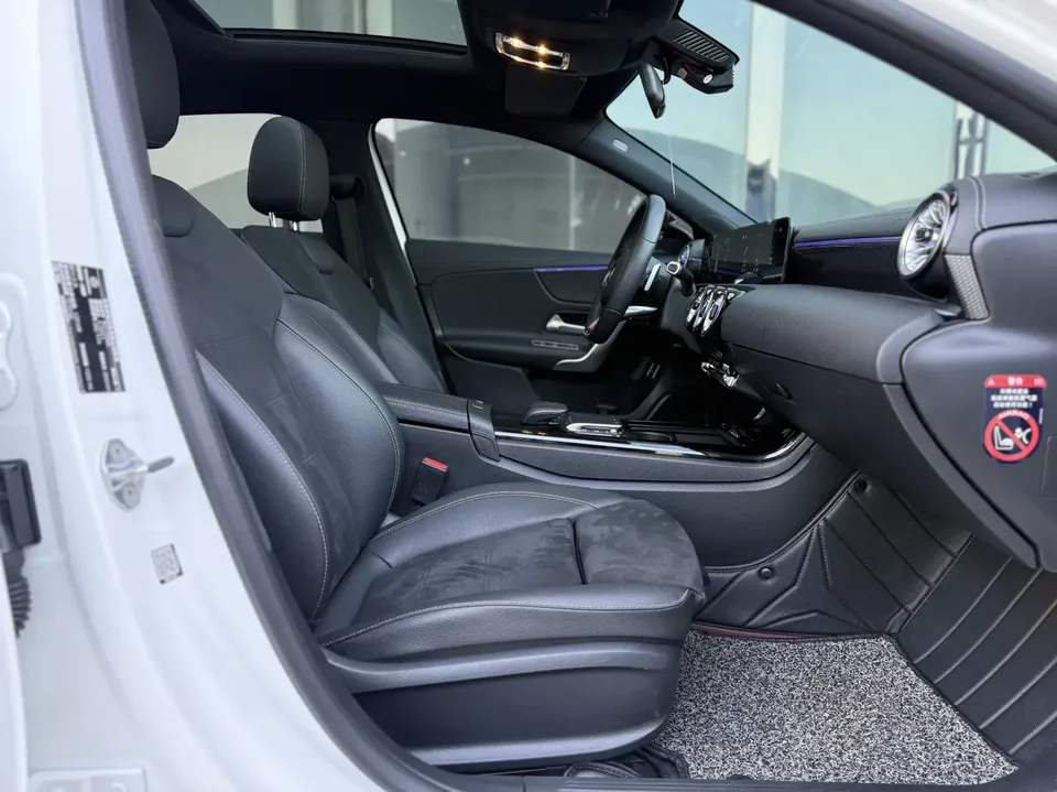 Mercedes-Benz Mercedes Benz A Class Mercedes-Benz A-Class 2023 A 200 L Sports Sedan Fashion Edition 2023 — миниатюра 5