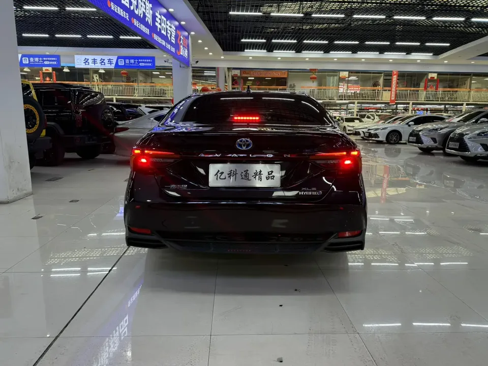 Toyota Avalon Asian dragon 2019 Avalon Hybrid 2.5L XLE Premium Edition National VI 2022 — thumbnail 2
