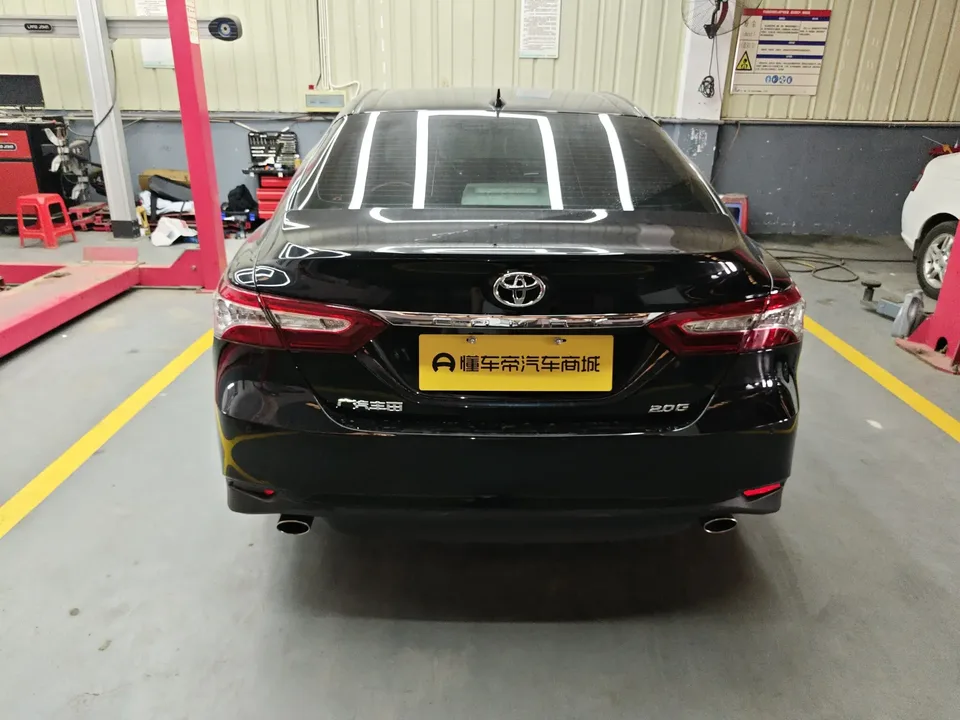 Toyota Camry 2.0G Deluxe Edition 2022 — миниатюра 5