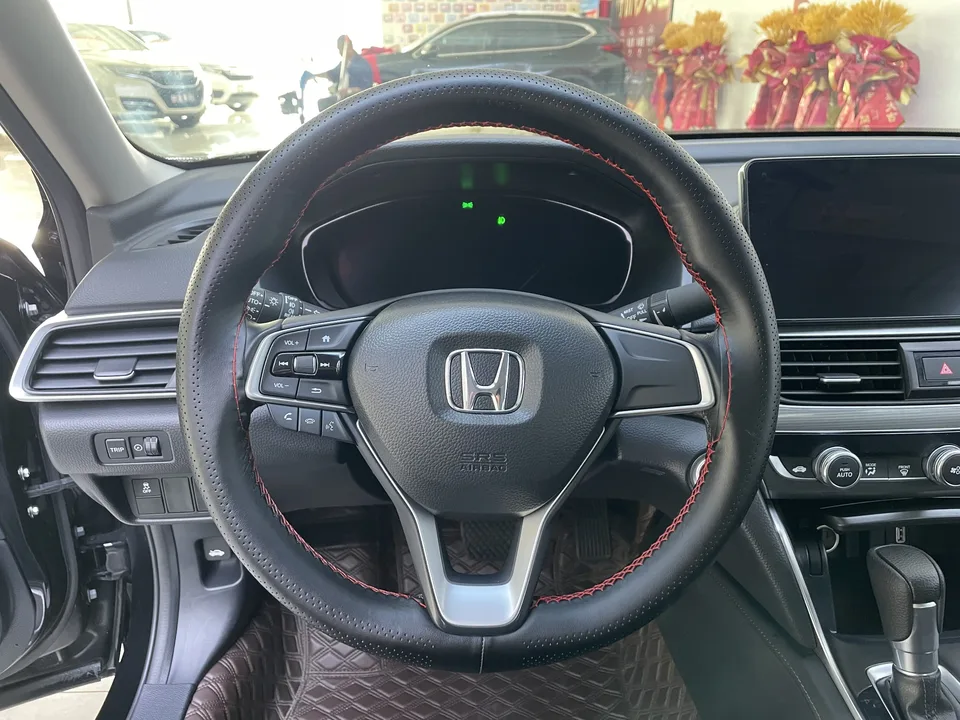 Honda Accord Accord 2022 260TURBO Deluxe Edition 2023 — миниатюра 3