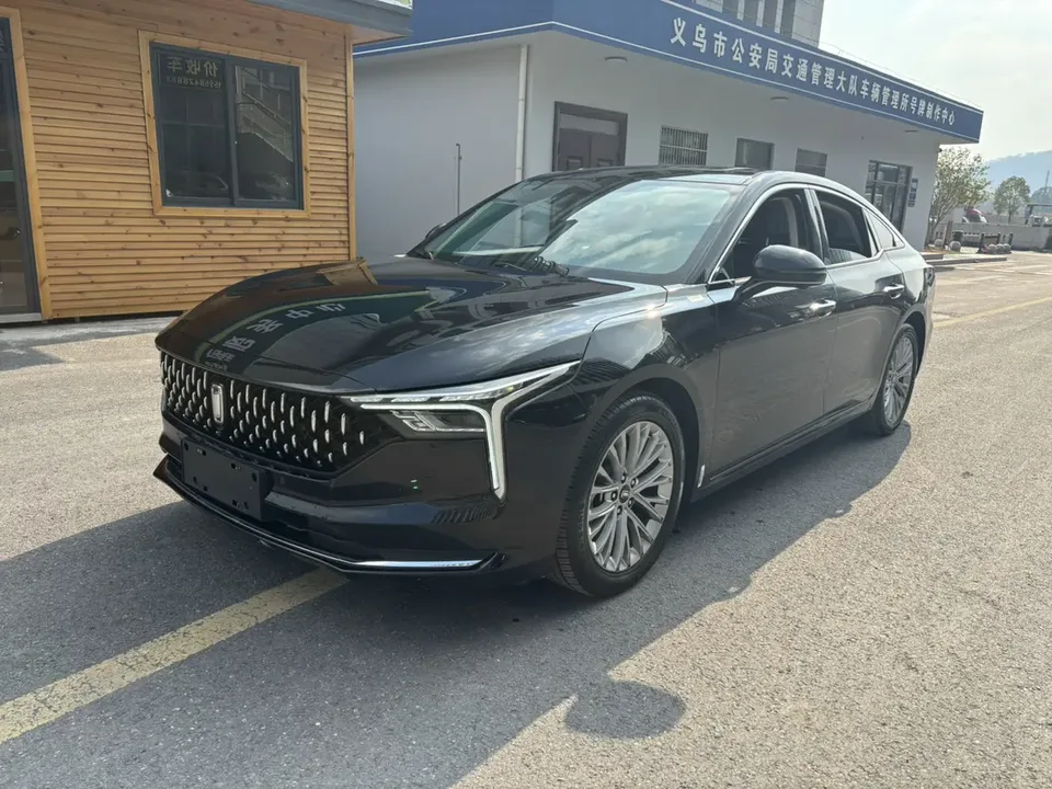 FAW Bestune B70 Pentium B70 2023 The third generation 1.5T automatic enjoyment model 2024 — photo 1, buy with delivery to Moscow