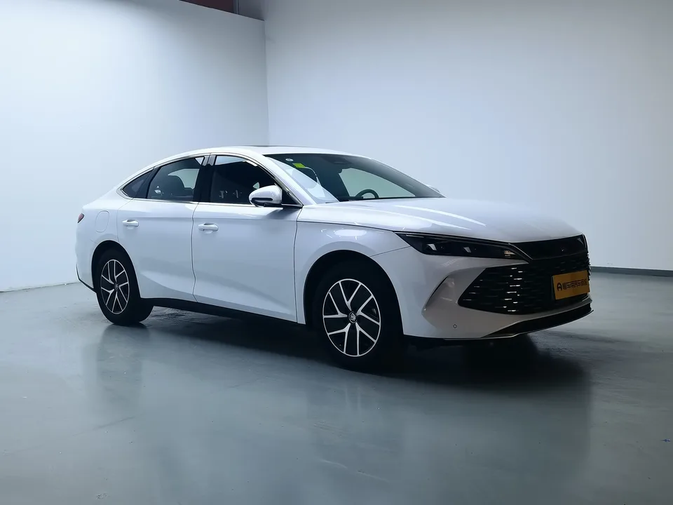 BYD Qin L DM DM-i 120KM Beyond Edition 2025 — миниатюра 3
