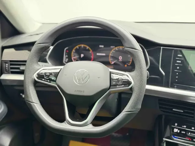 Volkswagen Passat Passat 2024 380TSI Elite Edition 2024 — миниатюра 4