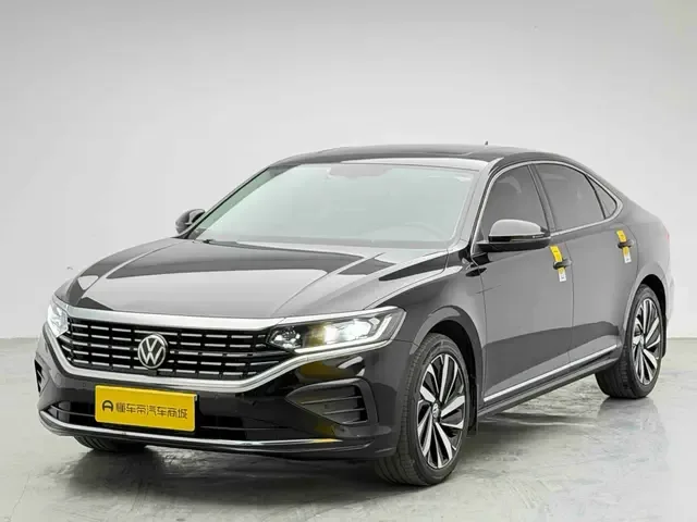 Volkswagen Passat 2024