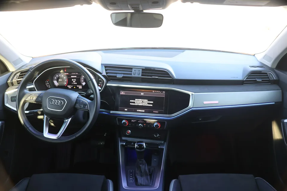 Audi Q3 Audi Q3 2022 35 TFSI Stylish Dynamic 2022 — thumbnail 4