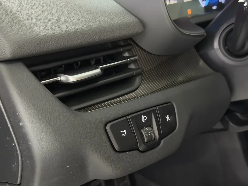 Hongqi E-QM5 Hongqi E-QM5 2022 facelift charging 431km Lexiang version 5 seats 2023 — миниатюра 5