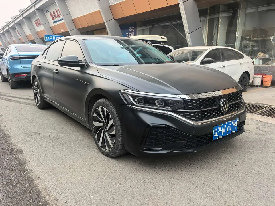 Volkswagen Passat Passat 2022 330TSI Starry Sky Premium Edition 2022 — миниатюра 3