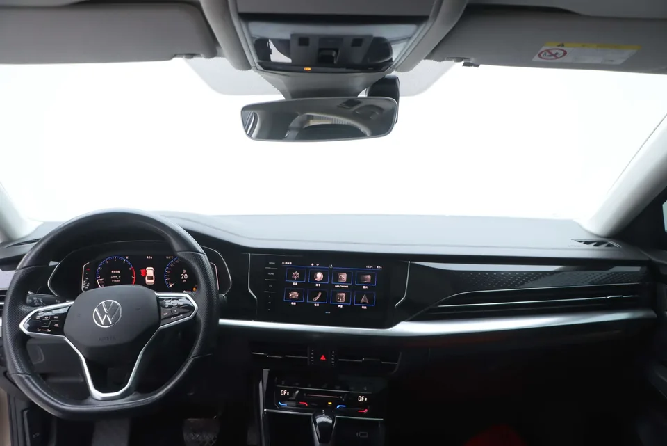 Volkswagen Passat Passat 2022 330TSI Deluxe 2022 — thumbnail 3