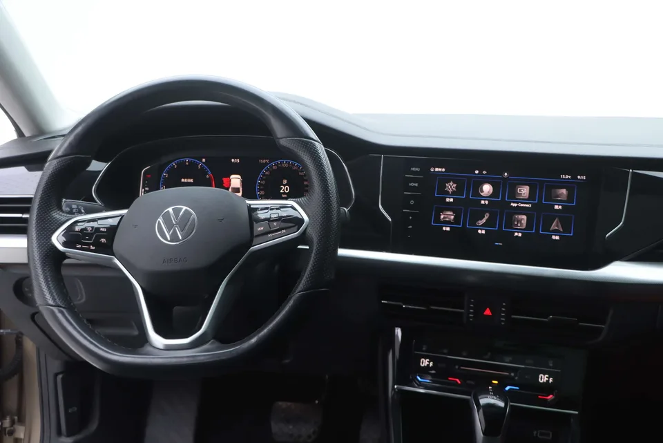 Volkswagen Passat Passat 2022 330TSI Deluxe 2022 — thumbnail 5